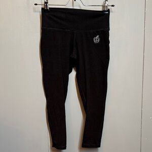 Green Apple Black Yoga Capris